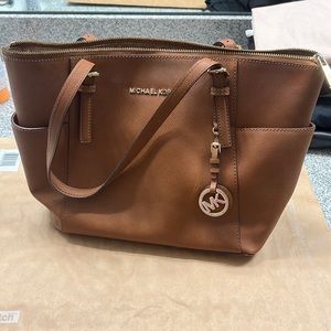 Brown Michael Kors tote/ shoulder purse